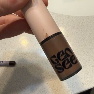 Gen See Eyeshadow and Eyeliner